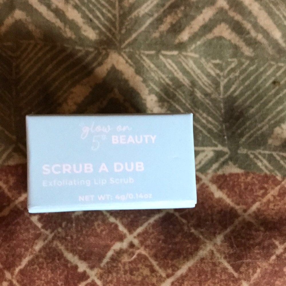 Glow On 5th Beauty Lip Scrub New/Never opened